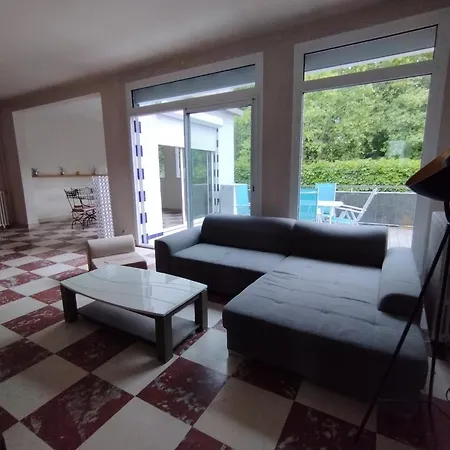 Spacieux Daire Montreuil (Seine-Saint-Denis)
